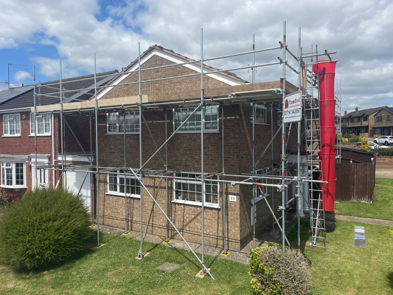 Scaffolding for roof repairs in Northamptonshire Scaffolding for roof repairs in Northamptonshire
